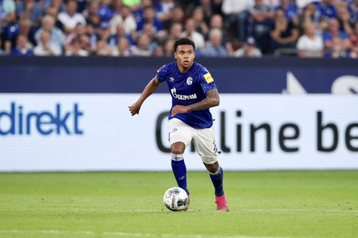 Bintang Schalke McKennie lega derby lembah Ruhr ditangguhkan ketimbang tanpa penonton