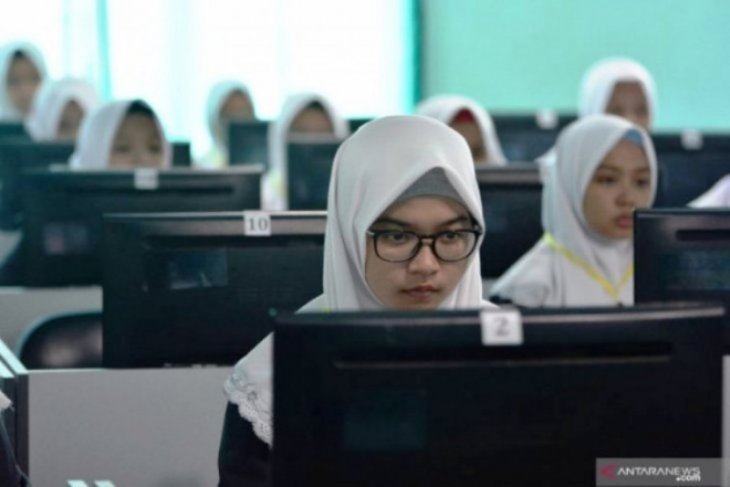 Dispendik Jatim tak masalah ujian nasional ditiadakan