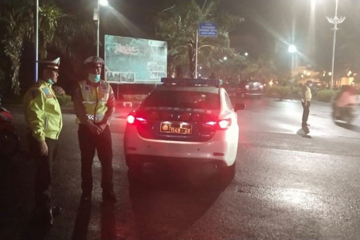 Polres Kediri bubarkan kerumunan remaja antisipasi penyebaran corona