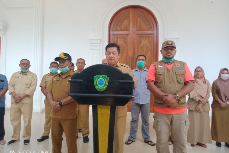 Pemkab Kepsul tutup akses bandara dan transportasi laut