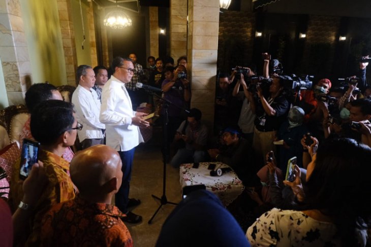 Gubernur Sulawesi Selatan minta bupati dan wali kota siapkan akses informasi COVID-19