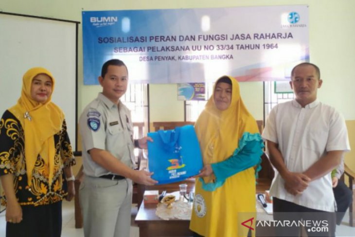Jasa Raharja Babel salurkan bantuan sembako warga Desa Penyak