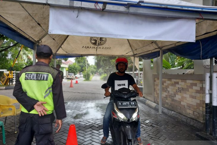 Warga Kota Serang buat gardu disinfektan otomatis cegah COVID-19