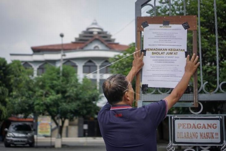 Ibadah shalat Jumat ditiadakan sementara