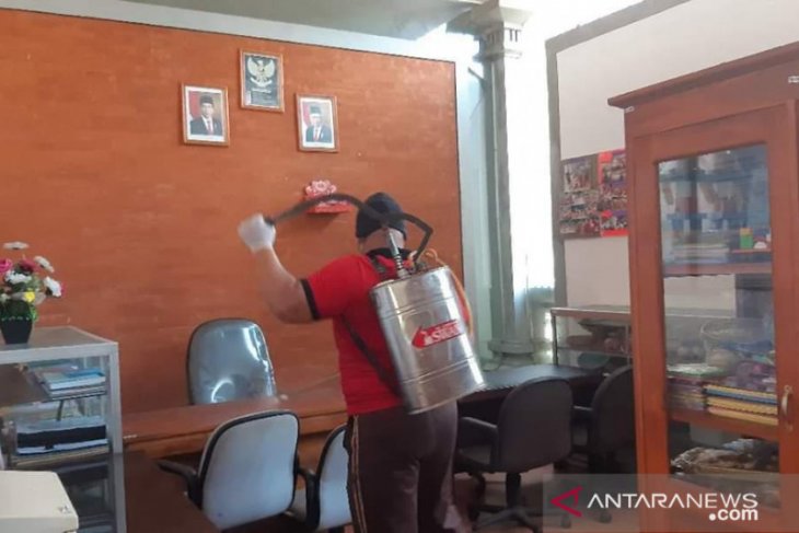Pramuka Kwarda Bali lakukan penyemprotan disinfektan