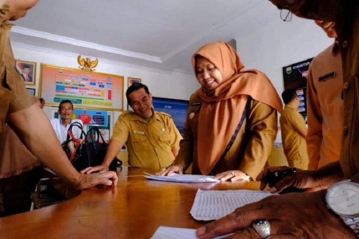 Bupati Muarojambi donasikan tiga bulan gaji untuk penanganan COVID-19