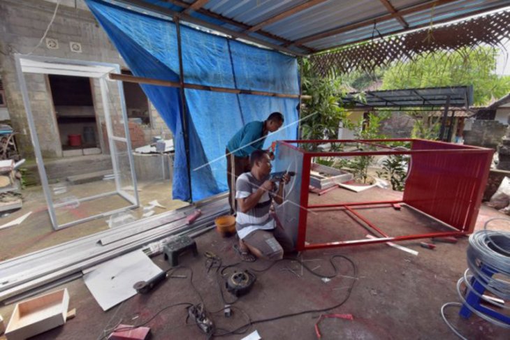 Usaha pembuatan bilik disinfektan