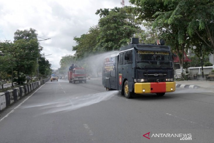 Penyemprotan Disinfektan Serentak Di Kota Banjarmasin