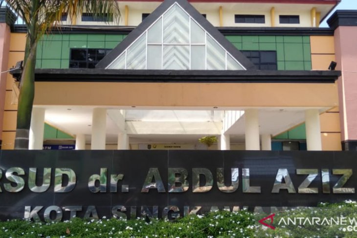 Dua warga Samalantan masuk ruang isolasi RSUD Abdul Azis Singkawang