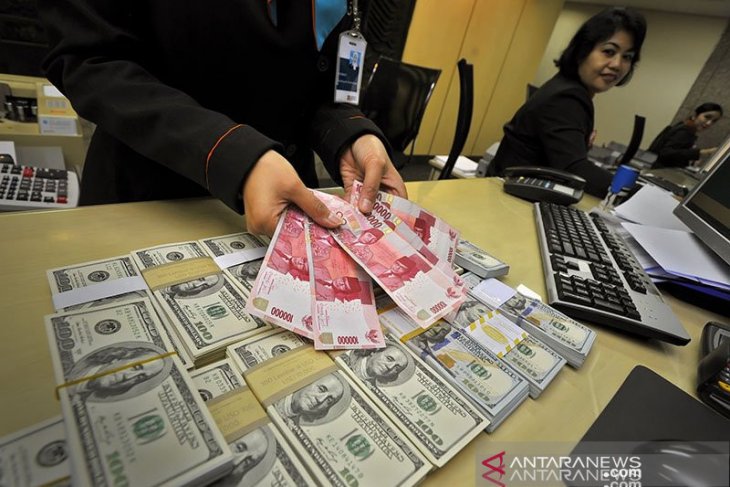 Rupiah Kamis pagi bergerak melemah 55 poin