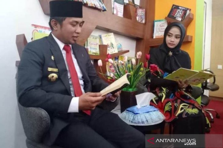 Bupati Abdul Gafur Mas'ud sumbangkan gajinya untuk penanggulangan COVID-19