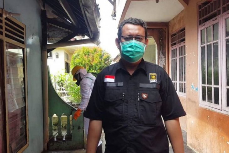 PKS Lebak semprot disinfektan pemukiman warga cegah penyebaran COVID-19