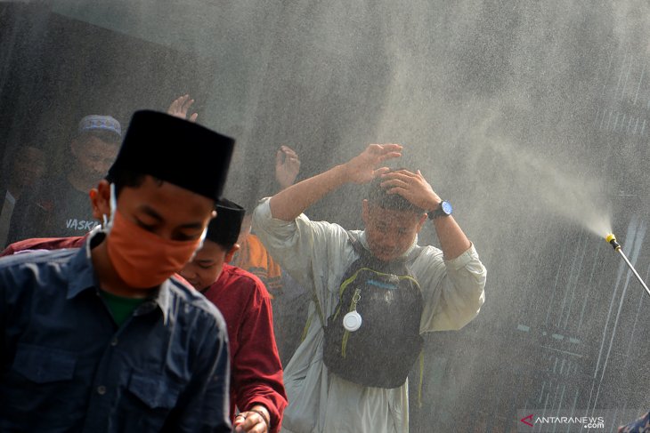 PESANTREN DI JOMBANG PULANGKAN SANTRI