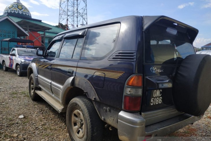 Anggota DPRD Kapuas Hulu kecelakaan gunakan mobil Malaysia, satu tewas