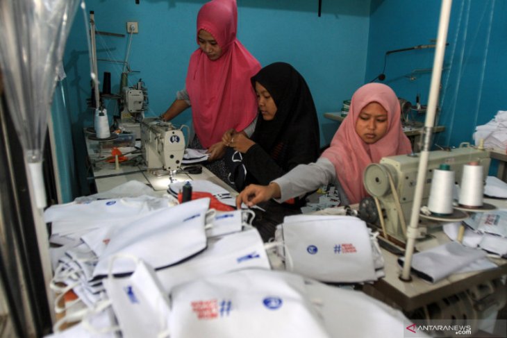 Pelaku usaha konveksi rumahan
