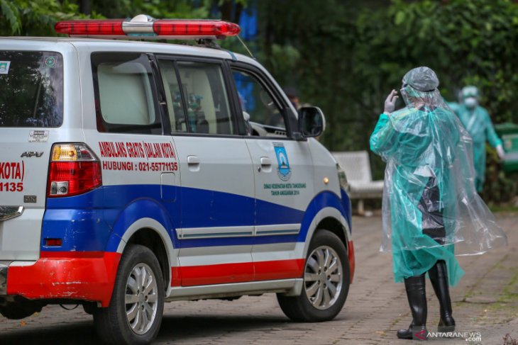 Satu pasien positif COVID-19 meninggal dunia