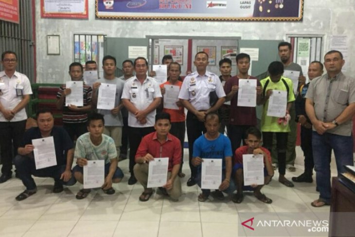 Lapas Gunungsitoli bebaskan 15 narapidana cegah penyebaran COVID-19