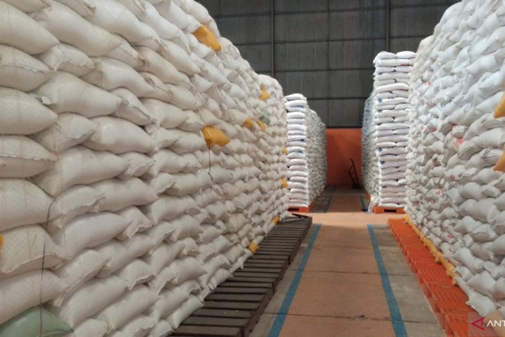Teluk Wondama perkuat stok beras