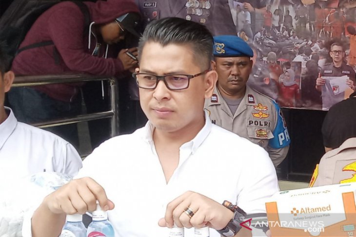 Penyebar pesan hoaks catut nama