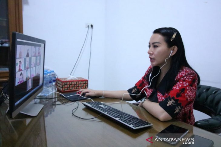 Bupati Karolin minta camat aktifkan Gugus Tugas COVID-19