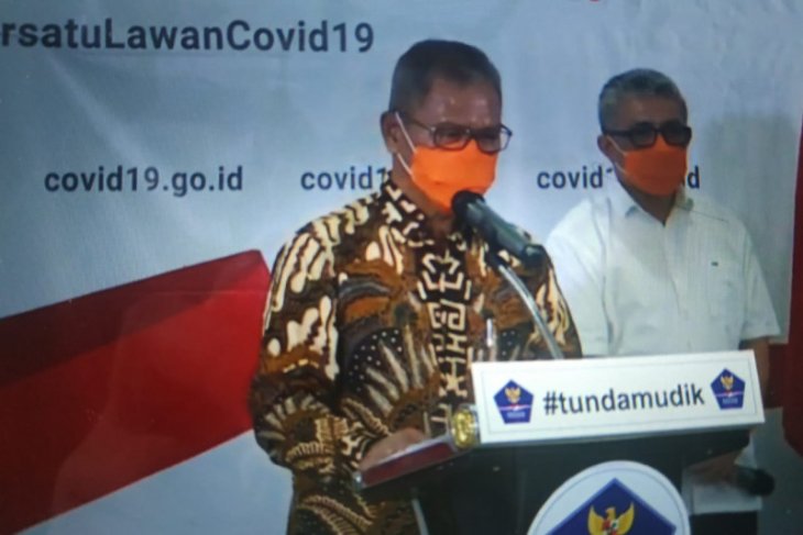Mulai hari ini, semua harus pakai masker saat di luar rumah
