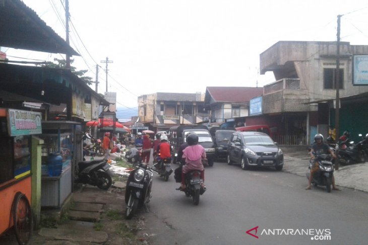 Pemkab Rejang Lebong bebaskan pembayaran retribusi daerah