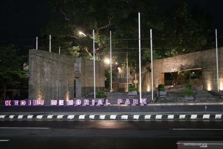 Pusat kuliner kaki lima kediri tutup