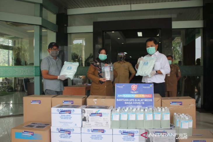TJSL Kota Tangerang terima bantuan alat medis terkait COVID-19