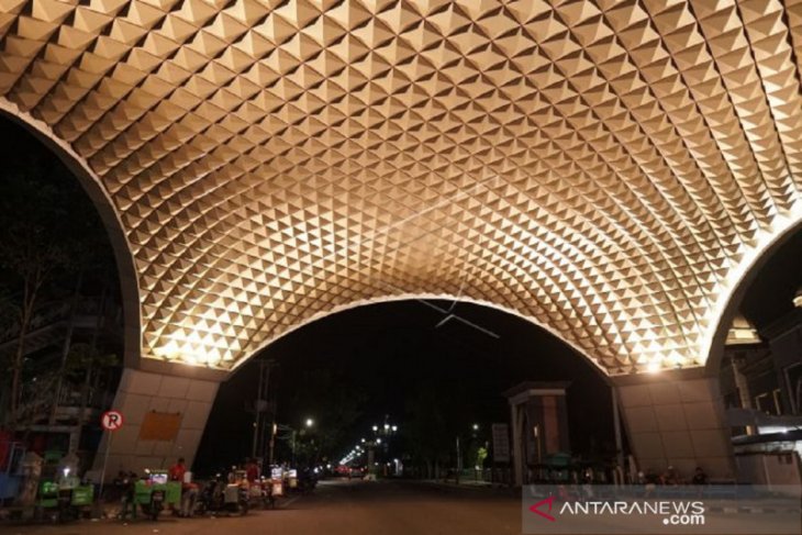 Foto - Penerapan jam malam di Kabupaten Gorontalo, Limboto lengang