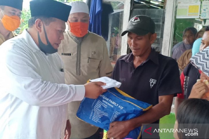 Pemkab Mukomuko bantu korban kebakaran rumah