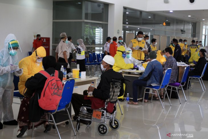 Rapid test Pekerja Migran Indonesia asal Malaysia
