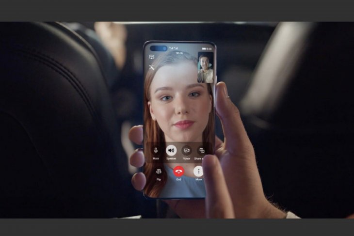 Ponsel Huawei siapkan aplikasi panggilan video