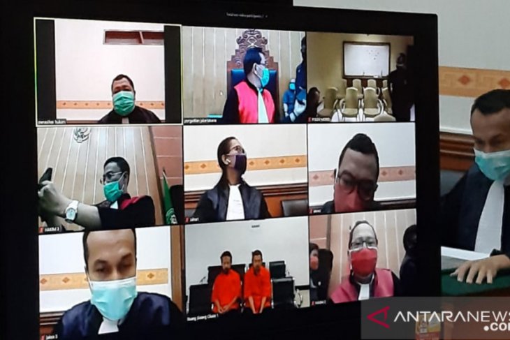 Terdakwa penusuk Wiranto anggap Densus 88 naik helikopter untuk tangkap dirinya