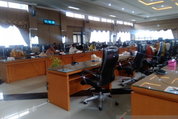 Pemprov Kalsel cadangkan Rp200 miliar untuk penanganan COVID-19