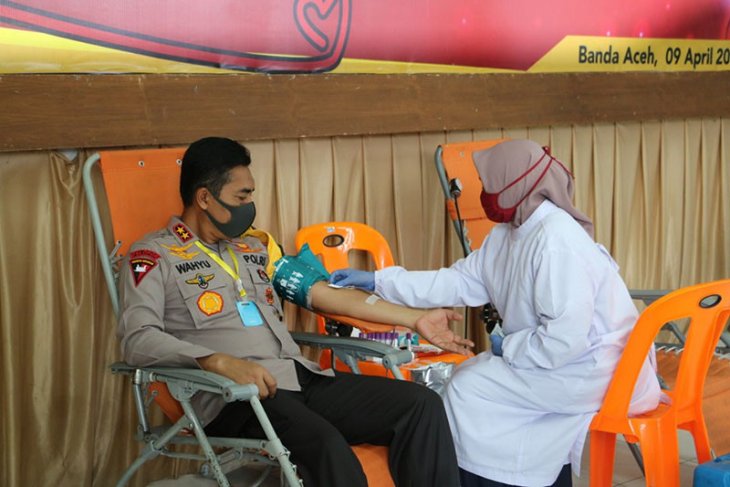 Polda Aceh sumbang puluhan kantong darah