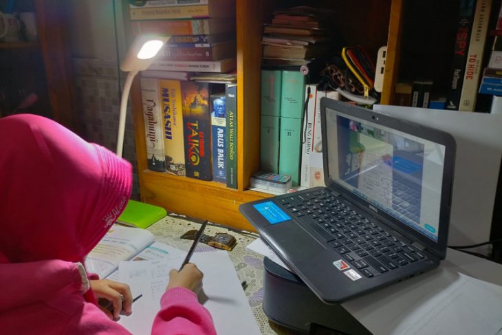 Komisi D minta materi belajar daring di Surabaya dilakukan secara terukur