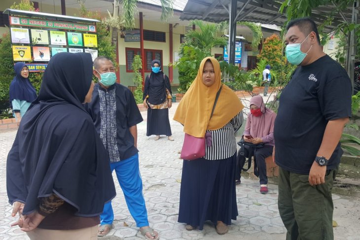 Cegah COVID-19, DPRD Pangkalpinang minta Pemkot libatkan RT/RW