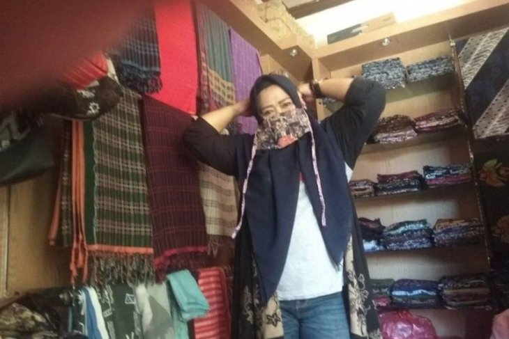 Omzet pelaku usaha batik di Lebak turun akibat COVID-19