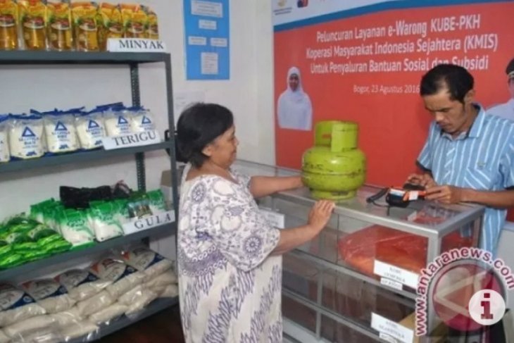 Tahap pertama bantuan Dinsos HSS untuk warga terdampak COVID-19