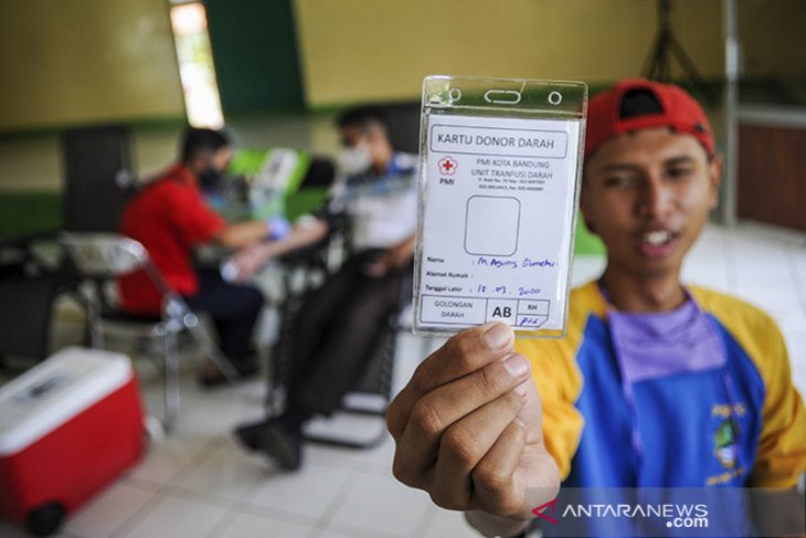 Donor darah siswa difabel 