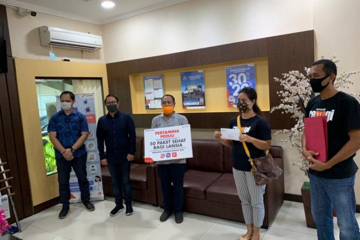 Di Bali, Pertamina bagikan 50 paket kesehatan untuk lansia