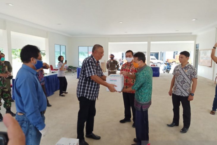 Kadin Kalbar salurkan APD kepada Kabupaten Bengkayang
