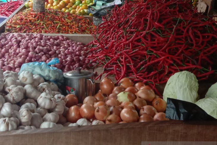 Harga bawang putih di pasar tradisional Ambon turun