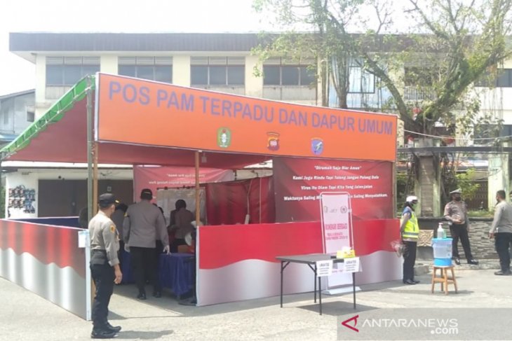 Cegah COVID-19, BNI Singkawang bantu tempat cuci tangan