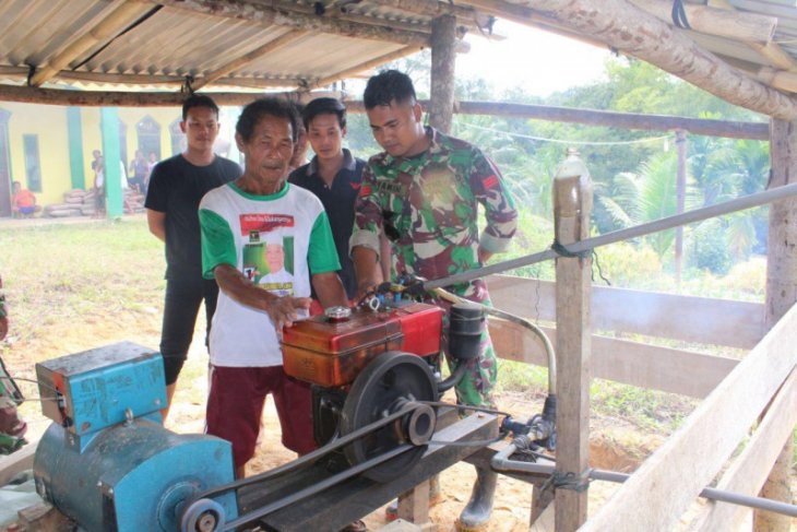 Prajurit TMMD sudah pulang, Babinsa bantu perbaiki genset masjid