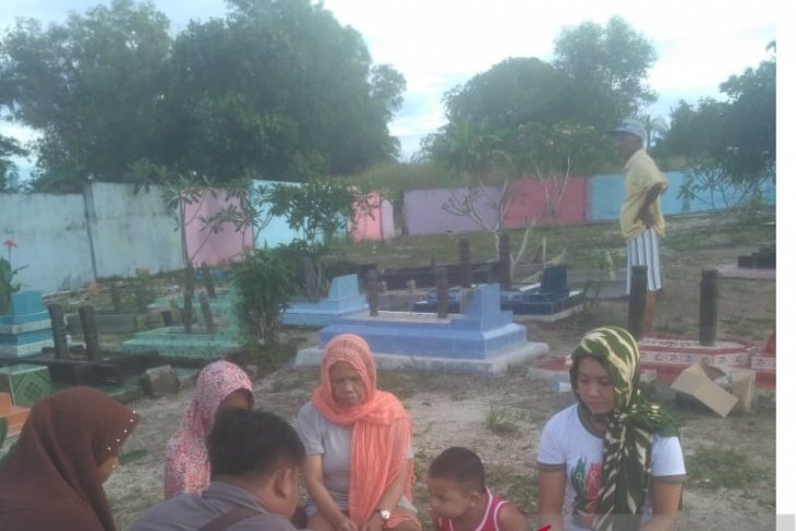 Masyarakat Belitung lestarikan tradisi ziarah kubur jelang Ramadhan