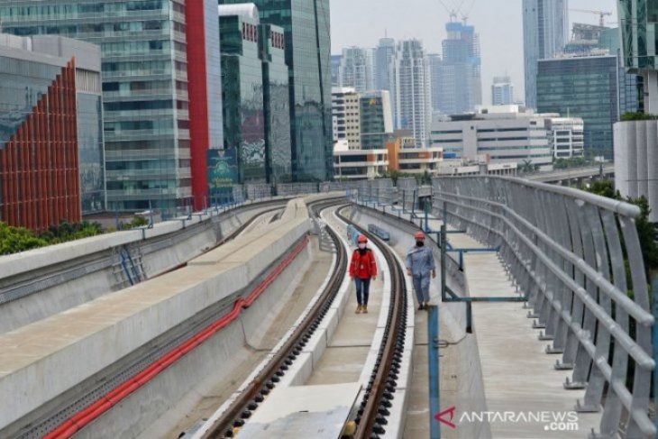 Following health protocol, Adhi Karya continues Jabodebek LRT project