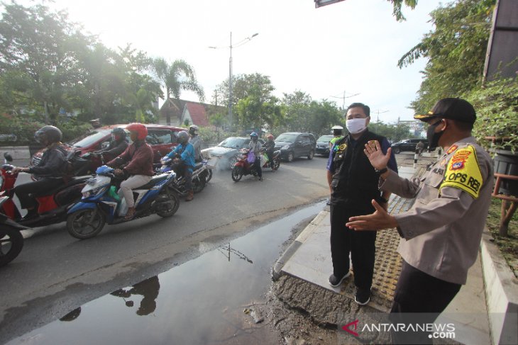 Wali Kota Banjarmasin Memantau Pelaksanaan PSBB