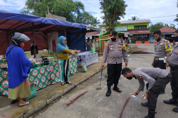 Polisi mengambil sikap terkait Pasar Juadah di Putussibau
