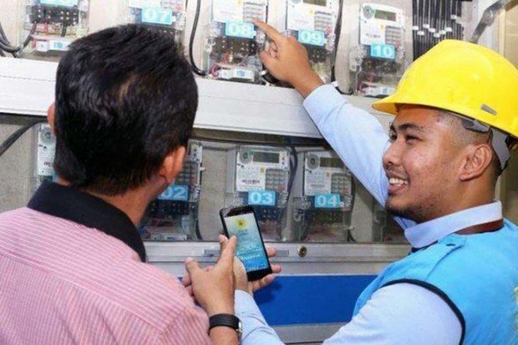 PLN siapkan aplikasi WhatsApp untuk lapor meter mandiri